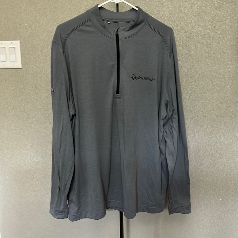 Gray lightweight Adidas pull over TaylorMade size large